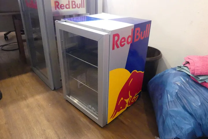 Vestfrost Getränkekühlschrank Red Bull